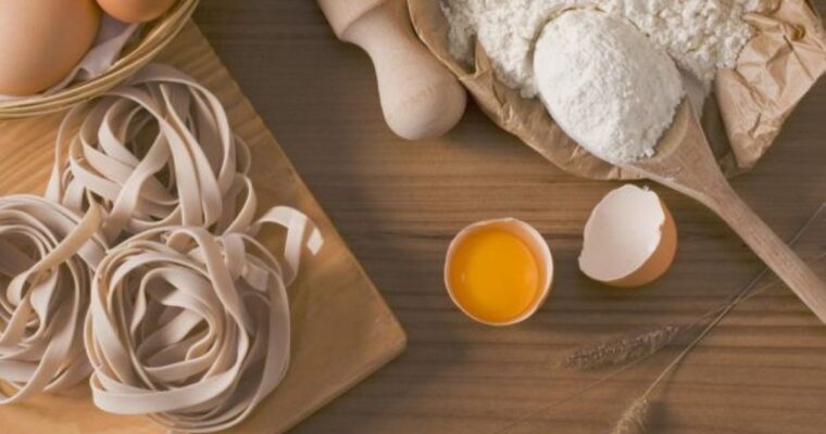 Low-Carb Flour Substitutes: Best Alternatives for Keto Baking
